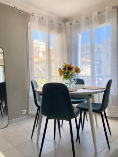 Only for ladies!! Comfortable shared homestay, Nice west cosy flat with balcony, near airport, train, beach, public transport, supermarket - Nizza - 9