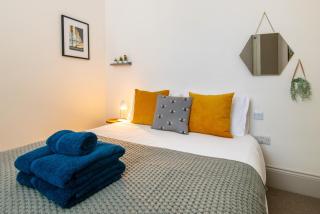 Beautiful, central, 3 min walk from beach, 2 King doubles - Brighton & Hove - 5