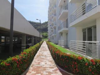 Precioso apartamento con piscina y wifi - Girardot - 5