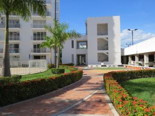 Precioso apartamento con piscina y wifi - Girardot - 6