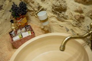 Dioni Stone House - 4