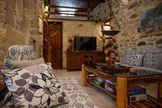 Dioni Stone House - Petrokefalo - 7