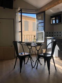 ARLES: Studio de la place - Arles - 6