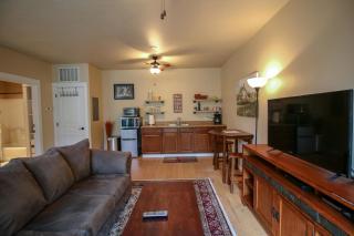Creekside Cottage - Jacksonville - 4