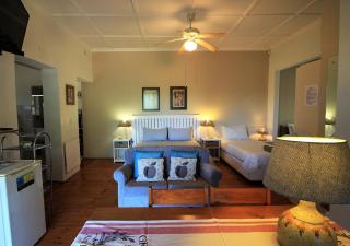 Dempsey's Self-Catering Guest House - Port Elizabeth - 0