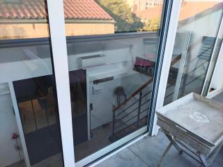 T2 de standing près du port, avec terrasse et clim - 2