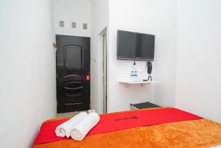 RedDoorz @ Aralia Harapan Indah - Pulokendal - 7
