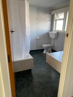 The Redwood Hotel - 9