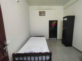 Jinnens Tourist Home - Ponnāni - 2