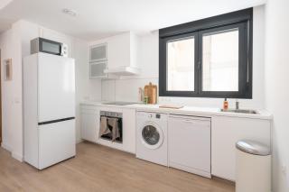 Malasaña 13, Nuevo apartamento 2 dormitorios, centro histórico, todos servicios, barrio tranquilo, MS - 1