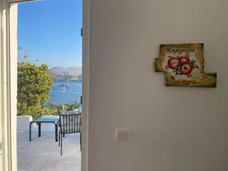 Sweet home with two beds -one single room- with beautiful view! - Agia Marina - 0
