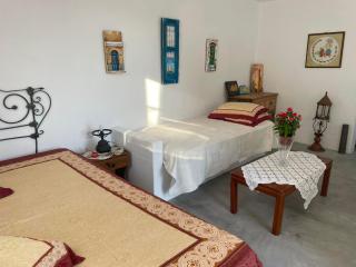 Sweet home with two beds -one single room- with beautiful view! - Agia Marina - 8