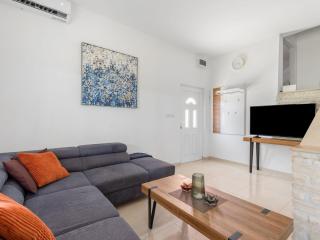 Holiday Home Kata by Interhome - Pridraga - 4