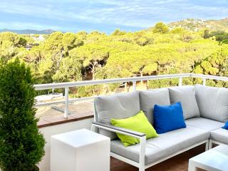 Modern Penthouse with Big Terrace - 3