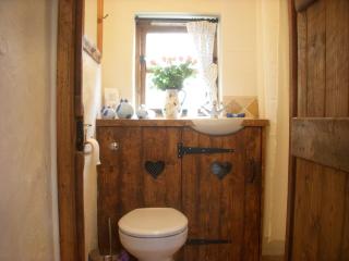 The Nest - Thatched seaside country cottage for two - 2