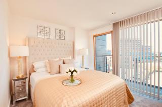 King Deluxe City Apt Large Balcony& Free Parking! - Leeds - 8