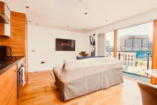 King Deluxe City Apt Large Balcony& Free Parking! - Leeds - 7