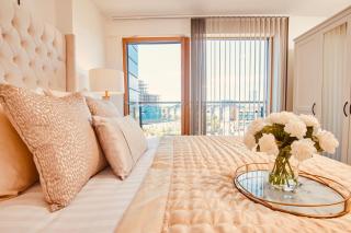 King Deluxe City Apt Large Balcony& Free Parking! - Leeds - 4
