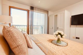 King Deluxe City Apt Large Balcony& Free Parking! - Leeds - 1