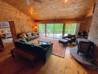 Amazing lakefront home in the White Mountains with game room theater - Whitefield - 6