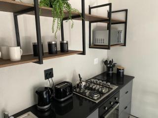 46 on Allcock Guest Apartment & Luxury Room - 7