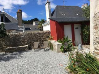 Maison de charme au cœur du Palais avec jardin, proche commerces et plage - FR-1-418-77 - 9