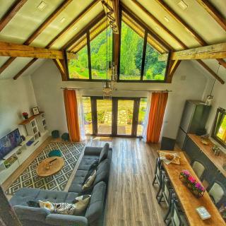 Casa Her - - 0