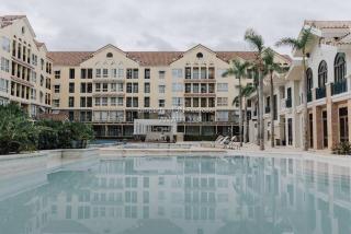 Work-friendly Mountain-view condo near SM Seaside - 5