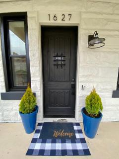 Newly Renovated Victorian Gem Perfect Space for Family Vacations! - 6