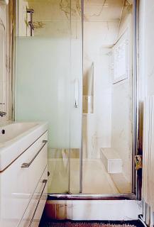 Beautiful apartment with a view of Eiffel Tower in center Paris - París - 5