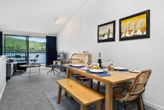 Misty Lakes - Lakefront Apartment - Queenstown - 7