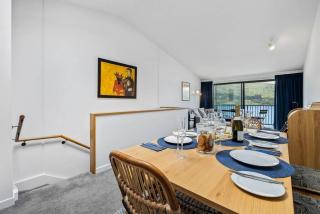 Misty Lakes - Lakefront Apartment - Queenstown - 5
