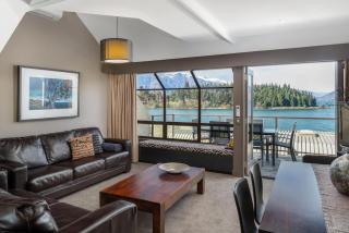 The Lodges 9 - Lake Front Views and Walk to Town - Queenstown - 9