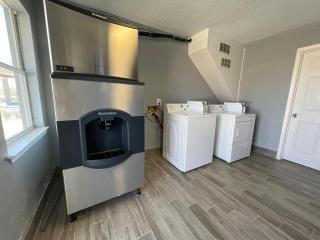 Days Inn by Wyndham Suites Fredericksburg - Fredericksburg - 2