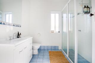 Fishery Road Cottage Pet Friendly 2 Mins Walk to Beach - Currarong - 2