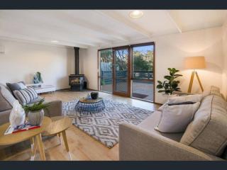 Modern Beach House -Log Fire Wineries, Springs and Golf - Rye - 0