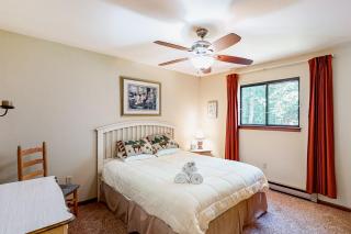 The Burrow - Jim Thorpe - 1