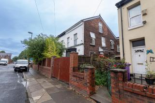 The Chestnut - Liverpool City - L7 - Liverpool - 4