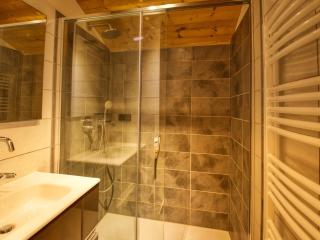 Charmant chalet rénové, 10-12 pers, au pied des pistes à Morillon 1100 avec sauna et terrasse! - FR-1-642-5 - Morillon - 1