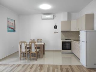 One Bedroom Apartment Gogo with Private Parking - Neum - 5