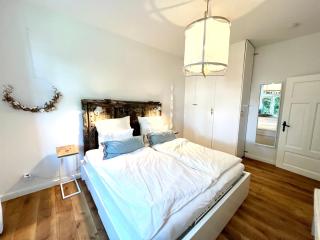 3 Zimmer Ferienwohnung Burghof mit Balkon im Herzen Flensburgs - 2