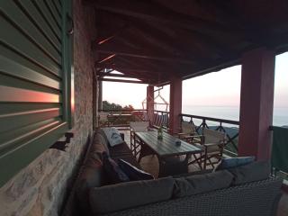 Villa Sklithro in the heart of the forest with magnificent view of the sea just 10 minutes from it - Agiokampos - 8