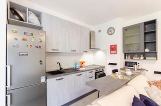 JOIVY Flat with Terrace & Parking - Sestri Levante - 9