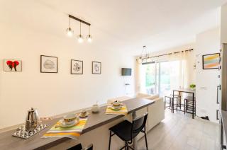 JOIVY Flat with Terrace & Parking - Sestri Levante - 2