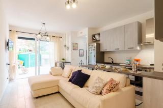 JOIVY Flat with Terrace & Parking - Sestri Levante - 0