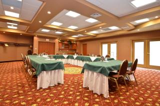 Days Inn by Wyndham Swift Current - Swift Current - 9