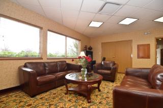 Days Inn by Wyndham Swift Current - Swift Current - 1