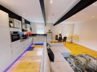 73B Weavers House - Mountergate - 0