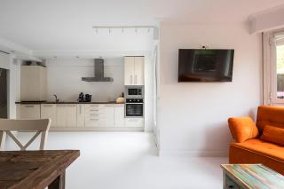 NEW Apartment & Terrace. Steps to Ondarreta Beach - 3