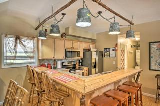 Guntersville Cabin Nestled in Kudzu Cove Resort - Guntersville - 2